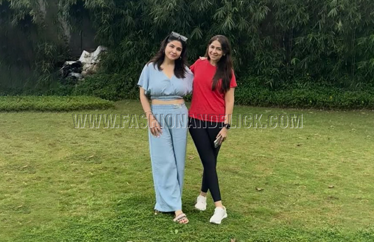 Maheep Kapoor & Bhavana Pandey